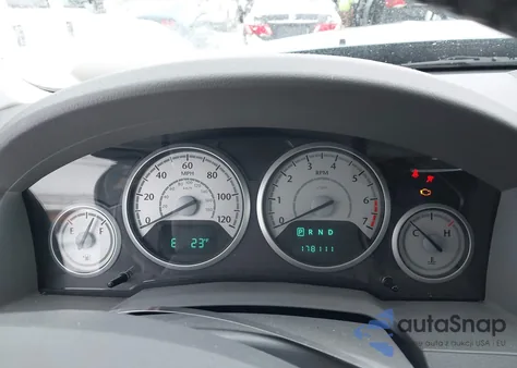 2008 Chrysler Town & Country Touring из США, поврежденный, VIN 2A8HR54P98R110309